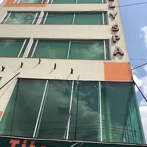 Titan & Bogotá