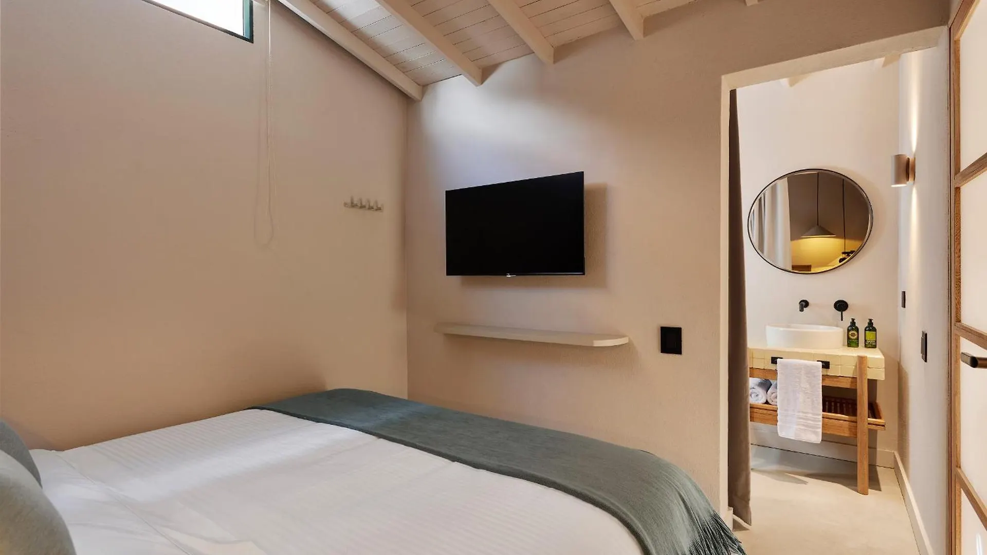 Antipoda Hotel Boutique Medellín 5*,  Colombia